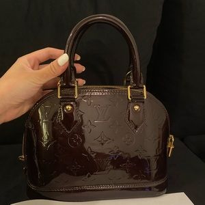 Louis Vuitton Alma BB in Vernis Leather Amarante